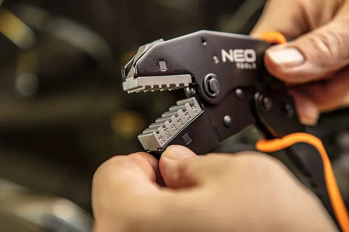 Hülse sıkıştırma pensesi 0.5 - 16 mm2 (22-6 AWG)