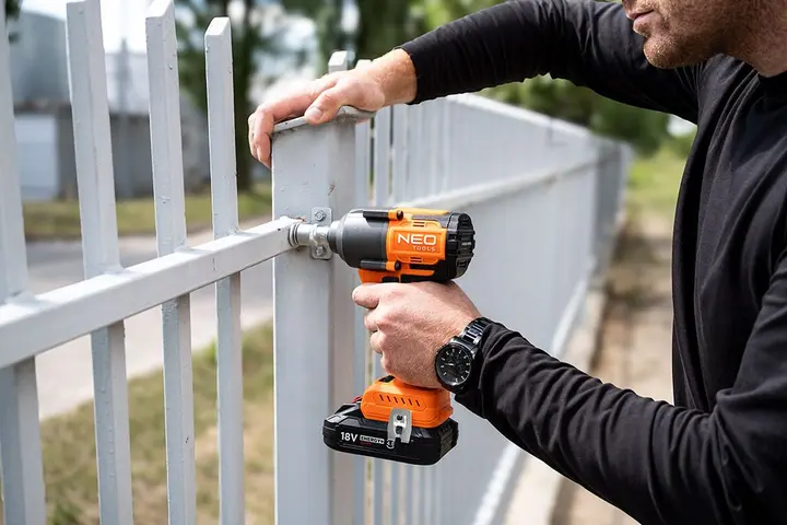 Darbeli somun sıkma 18V, 850 Nm, kömürsüz, 1/2, Energy+, aküsüz