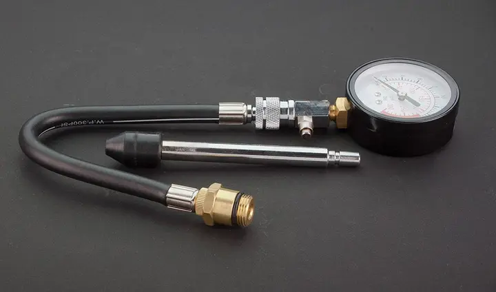 Adaptörlü kompresyon basınç ölçer