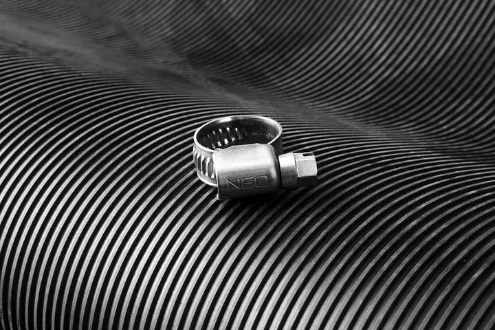 Sonsuz vidalı hortum kelepçesi 8-12/9 mm, W4, 3 adet