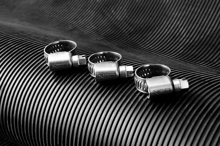 Sonsuz vidalı hortum kelepçesi 8-12/9 mm, W4, 3 adet