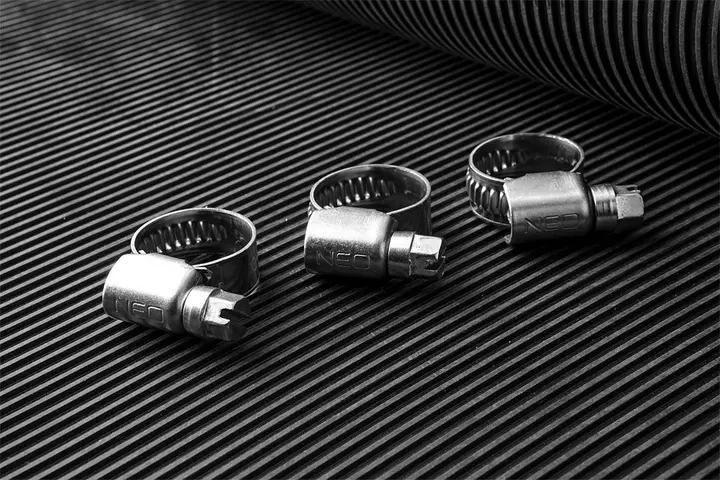 Sonsuz vidalı hortum kelepçesi 12-20/9 mm, W4, 3 adet