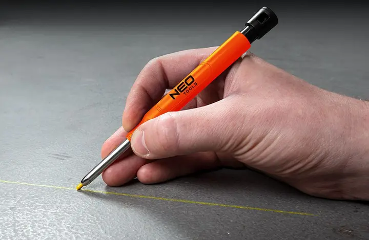 Otomatik kalem, kalemtıraşlı, 12 yedek grafitle birlikte