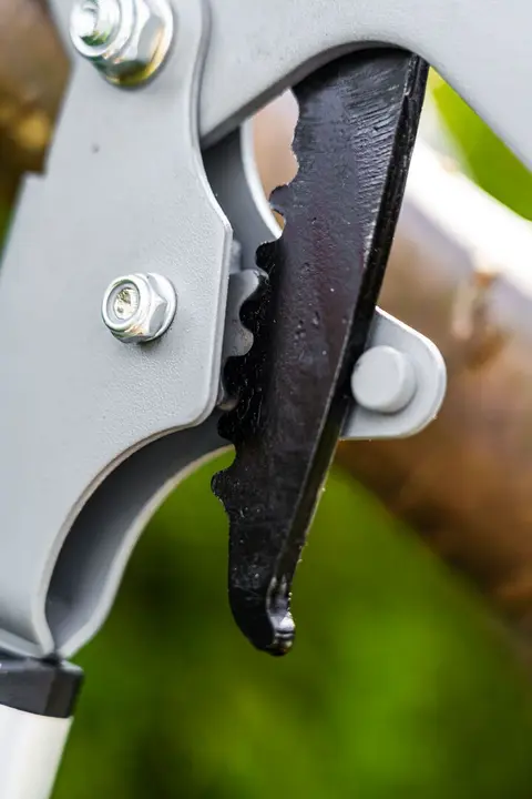 Anvil lopper 765 mm, range up to 40 mm, gear increasing the pressure by 60%