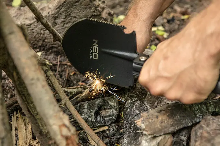 Çok fonksiyonlu survival kürek aleti, 8'i 1 arada