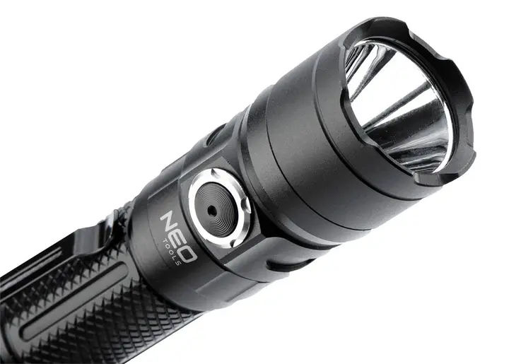 Şarj edilebilir USB C el feneri 1500 lm SST40 LED